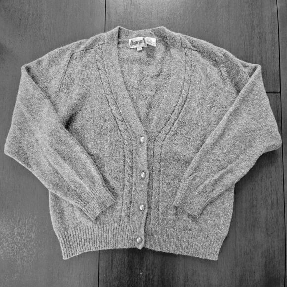 Vtg Silk & Rabbit Hair V-Neck Gray Cardigan Sweater Med PETITE Pearl Buttons - Picture 2 of 8